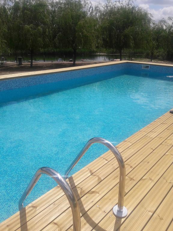 Pike Inn Dunavatul de Sus Dunavăţu de Sus Exterior foto